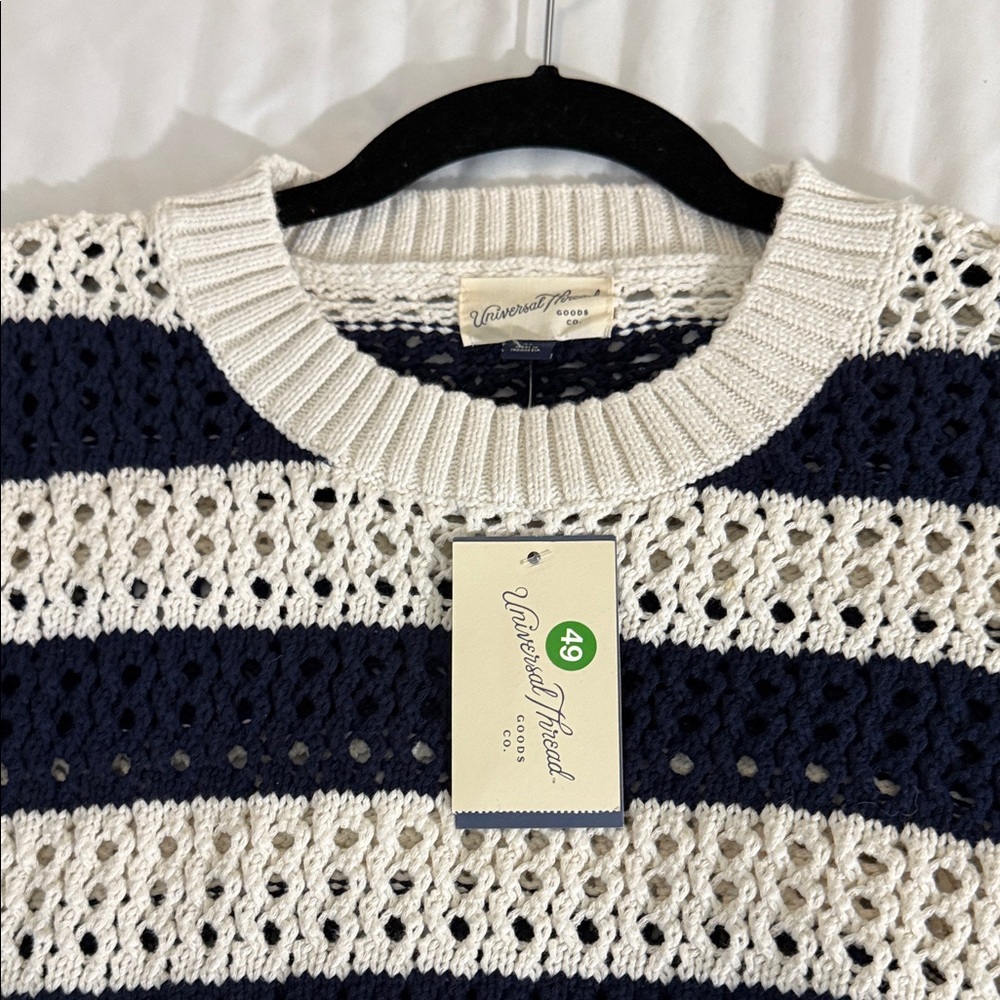 Universal Thread Crochet Striped Sweater Navy Cream NWT - Size XL - Picture 5 of 6